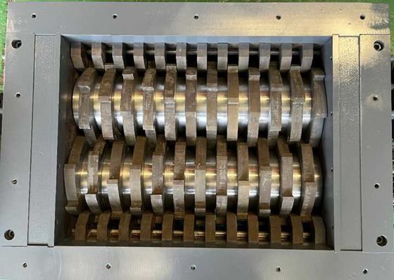Dễ bảo trì an toàn Twin Shaft Shredder Machine / Waste Shredder Machine cho tái chế