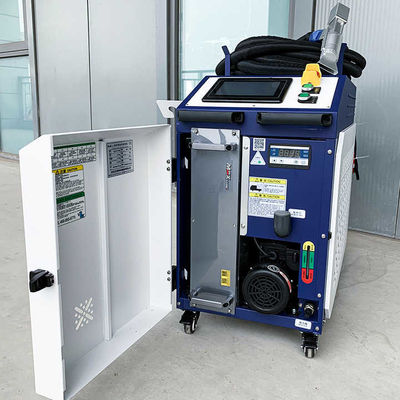 Máy loại bỏ rỉ sét bằng laser sợi liên tục / điều chế cho xây dựng xe tải