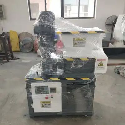 Máy nghiền gỗ cũ Máy nghiền bọt rác hai trục