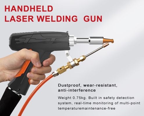 Máy hàn laser làm mát bằng nước 3 trong 1 Độ sâu hàn 1,5mm Cung cấp điện AC220V